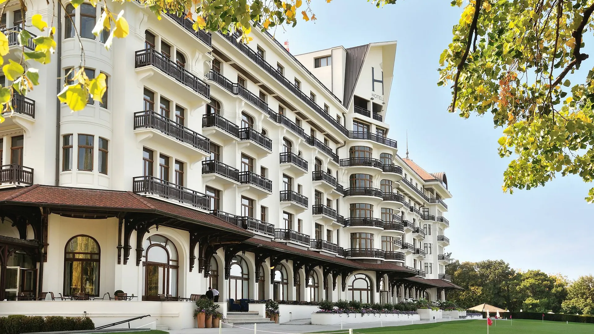 Hôtel Royal Évian-les-Bains Otel